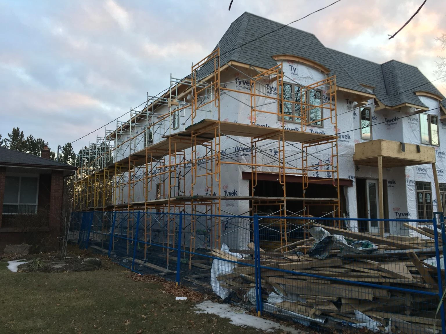 Full-Scale Exterior Build